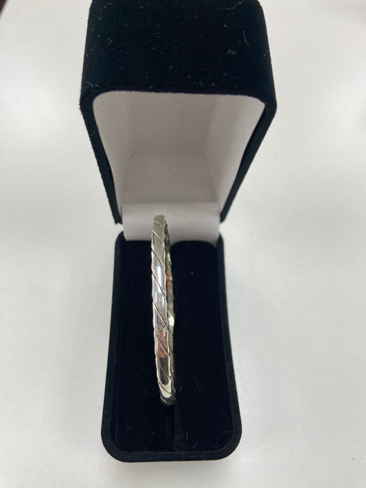 Silver Full  Bangle Hand Made With Lines