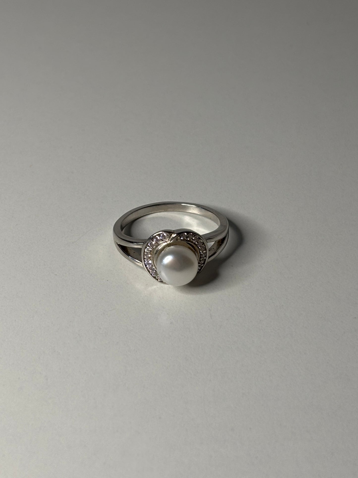 Sterling Silver Pearl with CZ Stones Ring