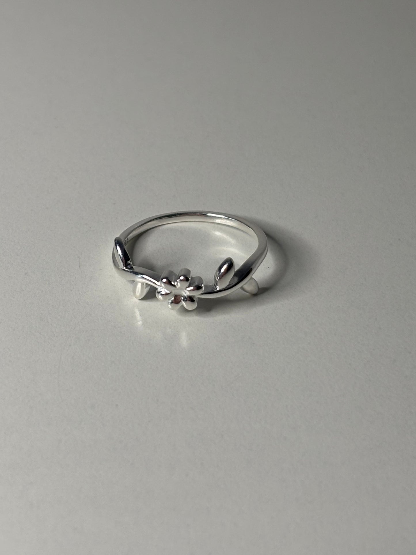 Sterling Silver Flower Band Ring