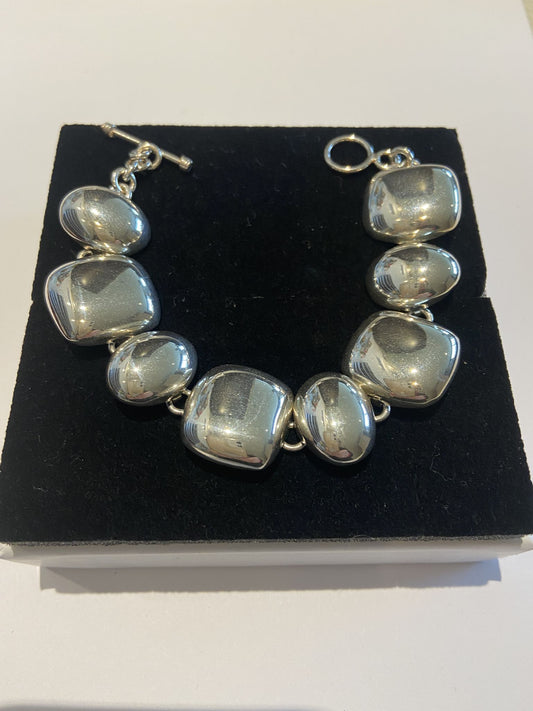 Silver Bracelet with chunky squares and oval pieces